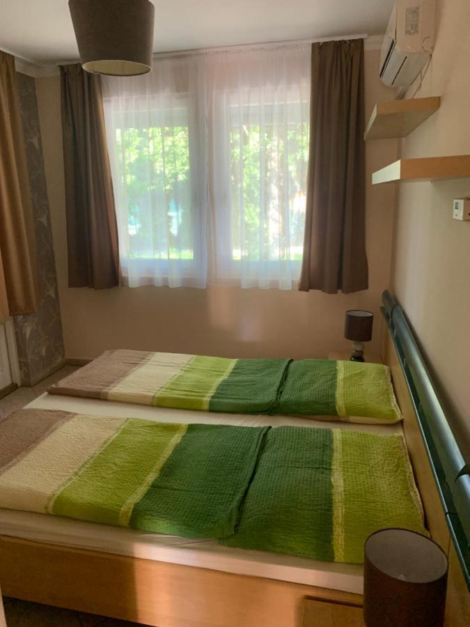 Fenyves Family Rooms And Bungalows Hajduszoboszlo Ngoại thất bức ảnh